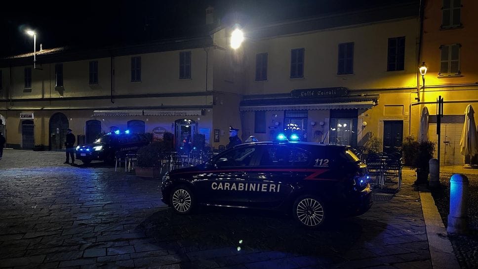 Codogno, il mistero del 36enne trovato disteso e ferito  sull’asfalto in via De Amicis