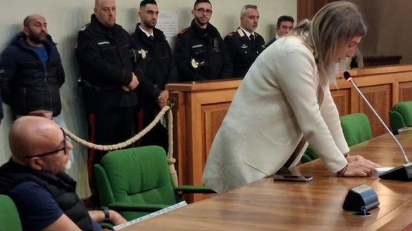 Data center a San Bovio: i cittadini protestano in aula consiliare