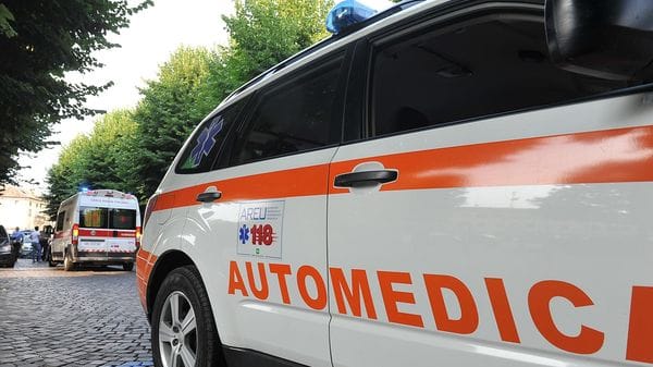 Si schianta in moto mentre va a scuola, a Pieve Fissiraga ferito un 18enne