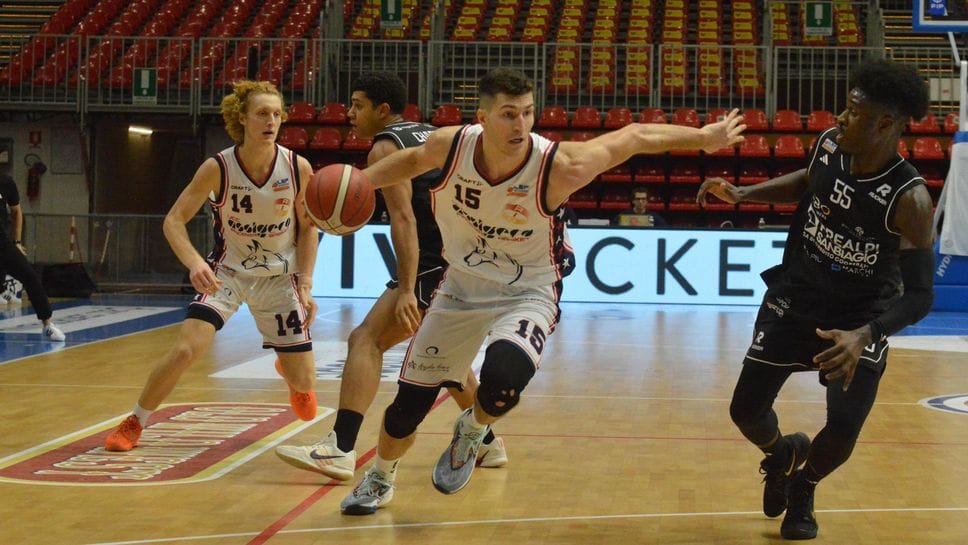 Basket, l’Assigeco in emergenza nel reparto lunghi domenica sfida Orzinuovi