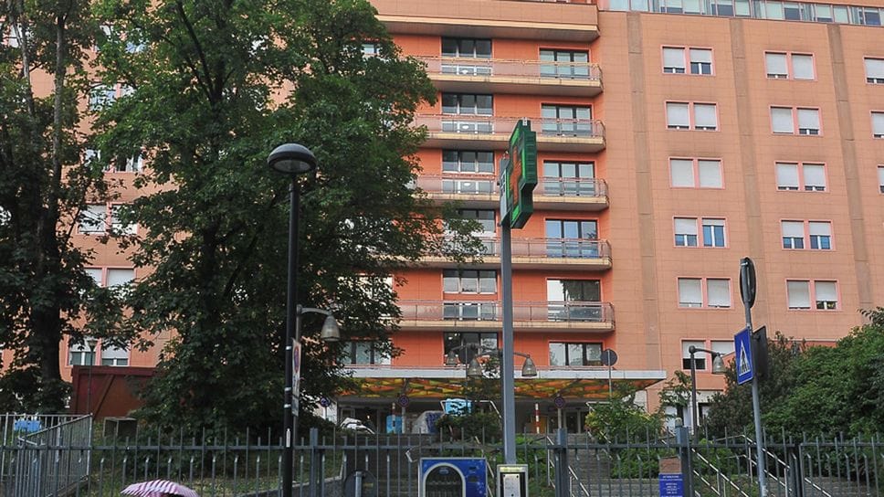 Furti in ospedale, ruba l’auto di un’infermiera nel posteggio dopo aver sottratto le chiavi nello spogliatoio 