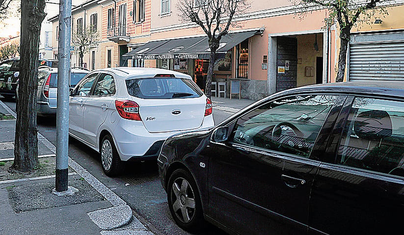 Lodi: Via Borgo Adda, sale la richiesta per rivedere il senso di marcia