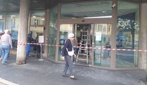 Bancomat: le telecamere hanno ripreso tre persone