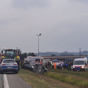 Borghetto - Violento schianto sulla provinciale 23: due auto fuori strada