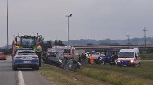 Borghetto - Violento schianto sulla provinciale 23: due auto fuori strada