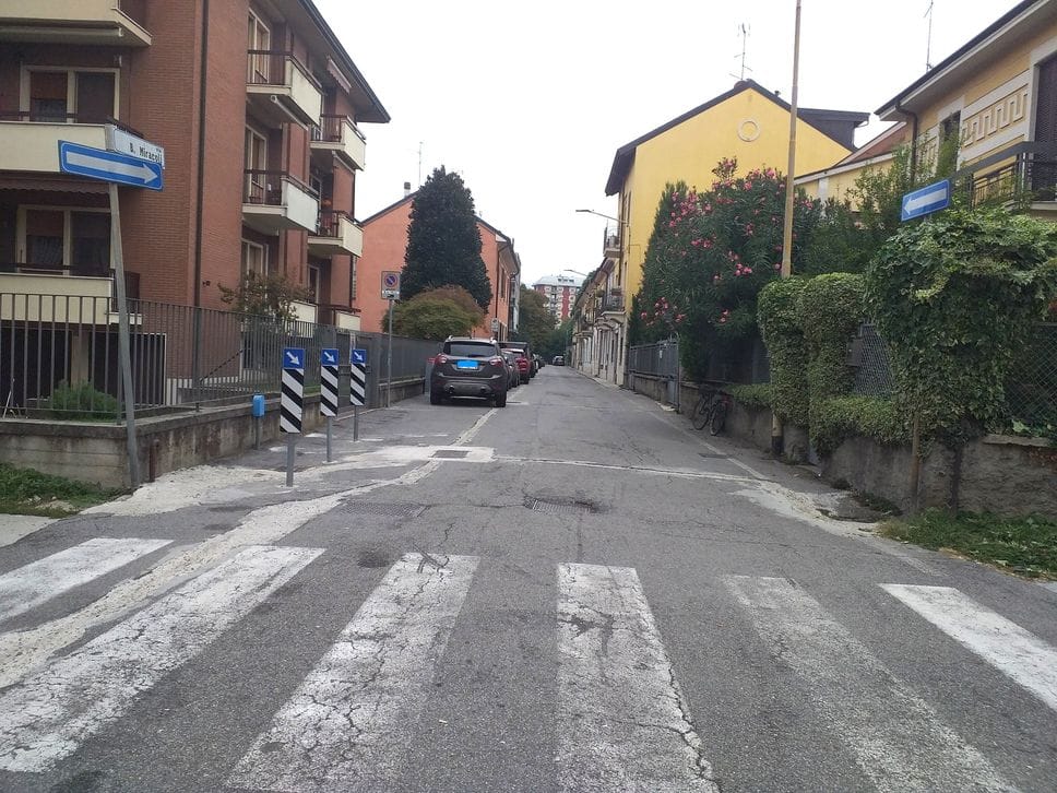 Melegnano - Anziana pedinata e derubata della borsa 