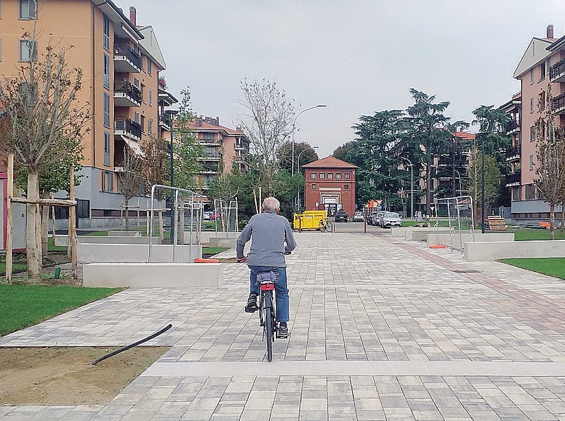 Melegnano - Conclusi i lavori da 850mila euro, riapre il piazzale delle Associazioni