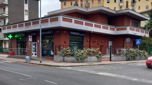 San Giuliano - Rapina con un coltello nella nuova farmacia comunale di via Cavour
