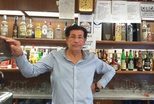 Caccia alla banda di scippatori, il racconto del barista testimone
