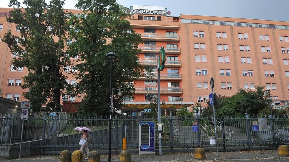 Pioggia, allagata la sala gessi del pronto soccorso