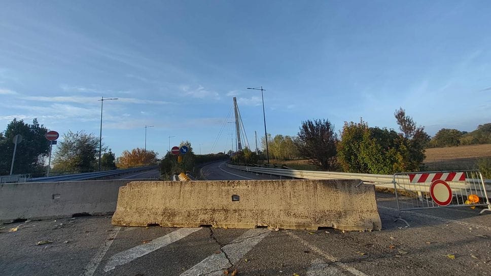 Ponte di Bertonico, slitta la riapertura