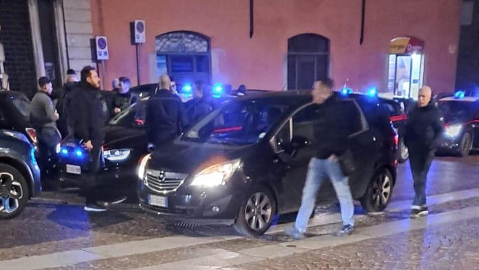 Polizia penitenziaria e carabinieri in gran numero a Sant’Angelo la sera dell’evasione