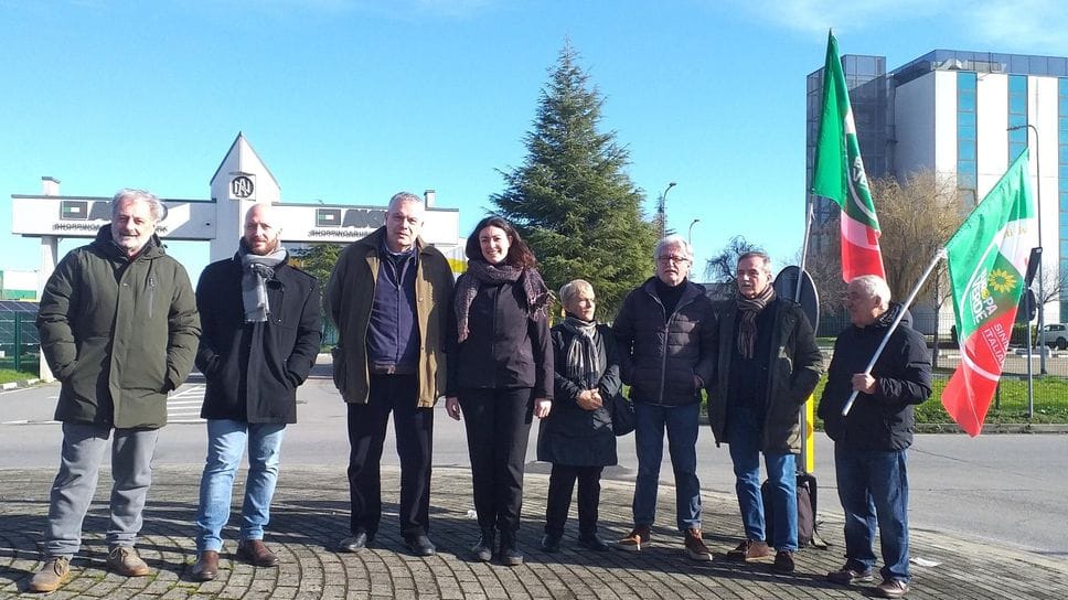 Il presidio di Alleanza verdi sinistra a Carpiano (Carpiano)