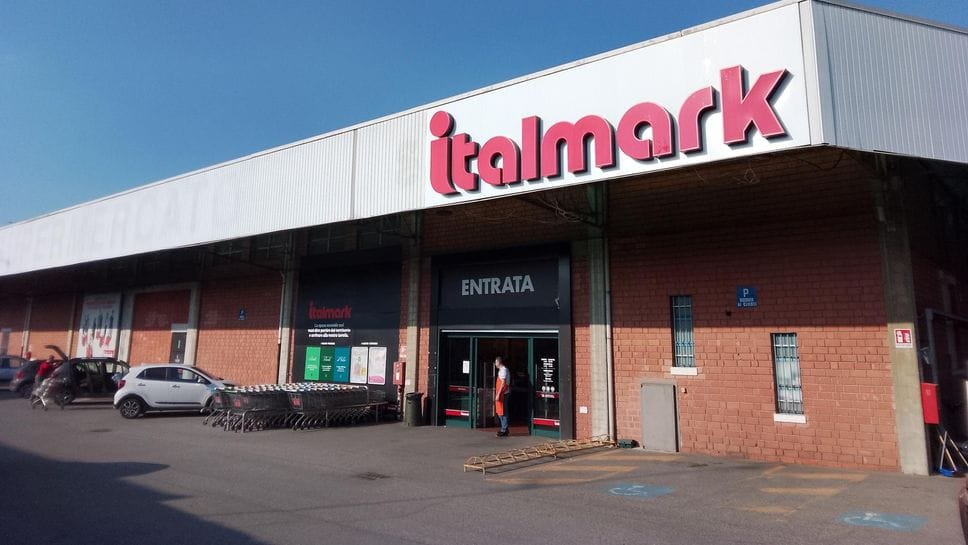 Il supermercato di via De Gasperi Italmark