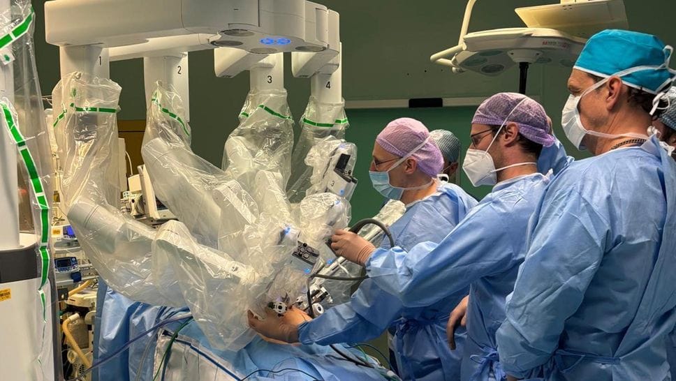 Eseguiti i primi interventi con il robot chirurgico all’ospedale di Lodi
