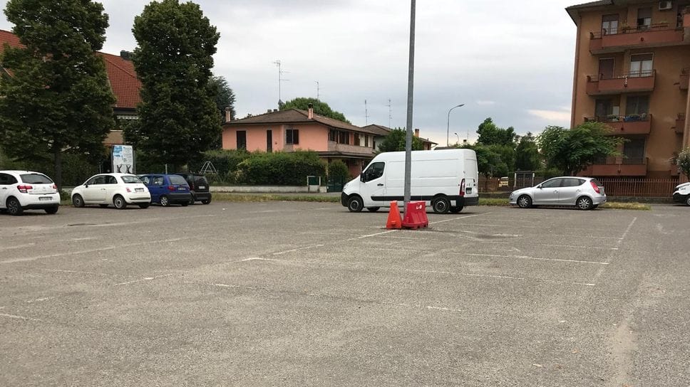 Uno scorcio del quartiere della Ducatona, dove ci si sente sotto assedio