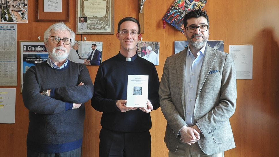 Lo storico Ferruccio Pallavera, Andrea Formenti e il direttore de «il Cittadino» Lorenzo Rinaldi