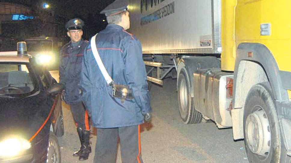 Tir svuotato durante la notte a Brembio tra i capannoni delle logistiche