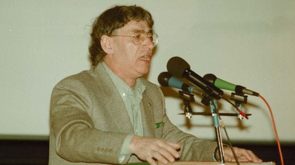 Bossi ha intuito prima di altri il crollo del sistema