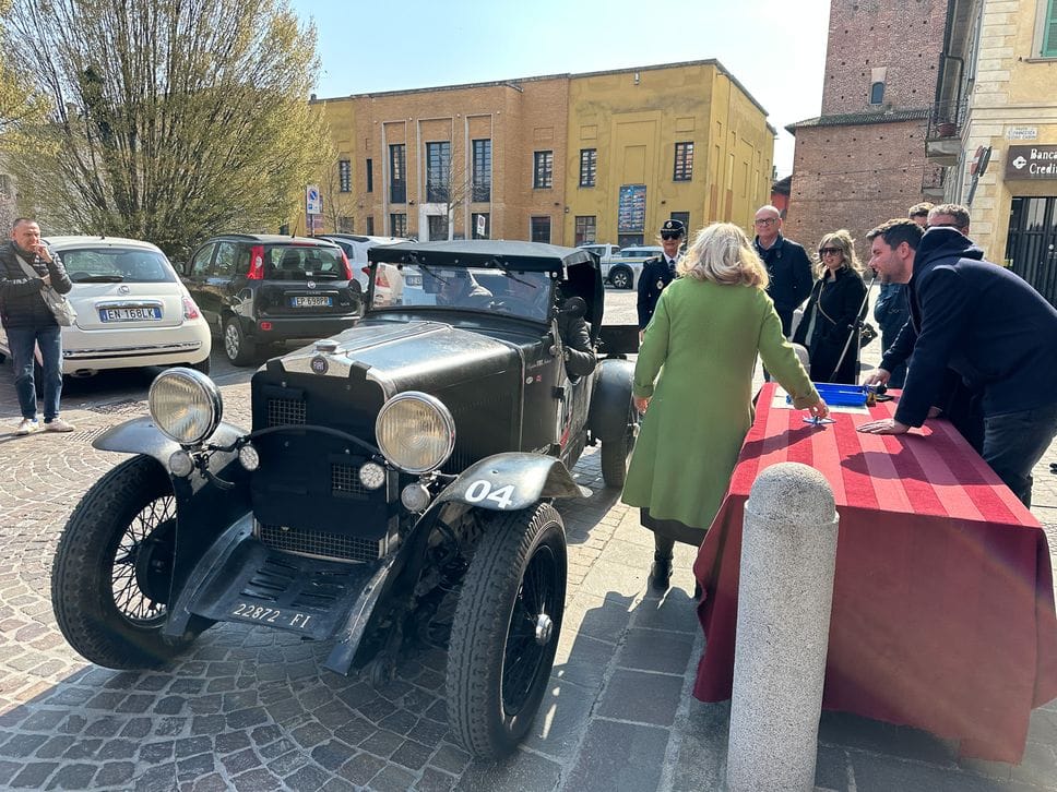 Il Memorial Castellotti colora le strade della Bassa