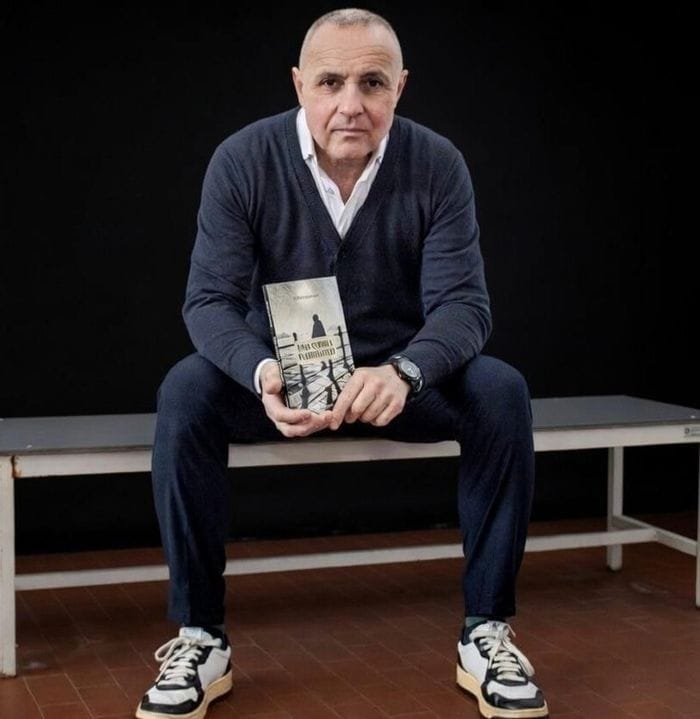  <i class="corsivo">Una storia fuorigioco</i>, il romanzo d’esordio di Andrea Grassani