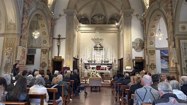 La comunità di Zelo Buon Persico dà l’ultimo saluto a Francesca Vecchini