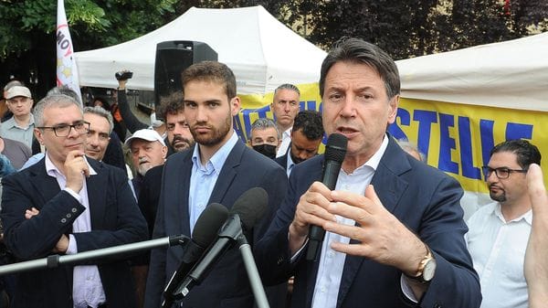 La spaccatura del Paese e la “sfida” di Conte