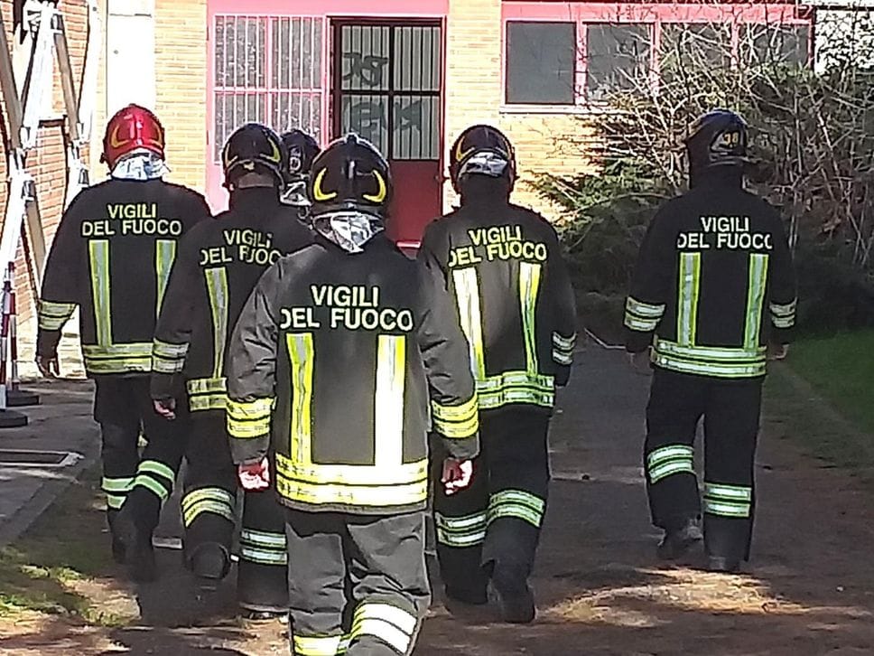 Melegnano: forte odore di gas in una scuola, evacuati 900 studenti
