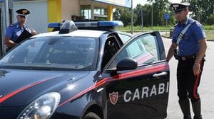 Arrestato 18enne: aveva un’accetta sotto il giubbotto
