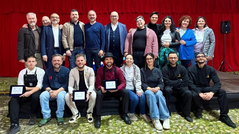 Eletto l’aperitivo “del Perdono”, nel fine settimana aperto il luna park