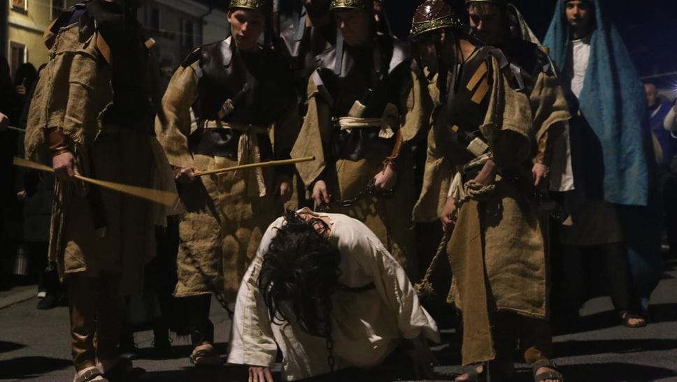 In quattrocento a Sant’Angelo partecipano alla rappresentazione della Passione