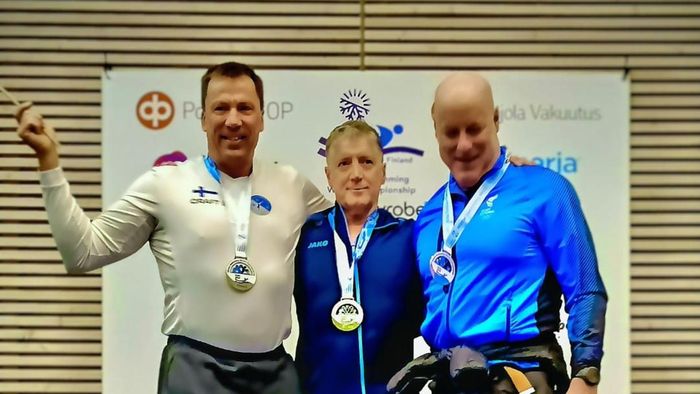 NUOTO Dopo l’argento nei 50, l’oro nei 25 metri rana: D’Angelo campione ...