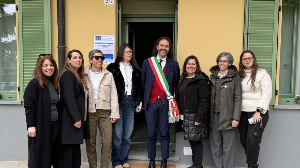 Il sindaco Giulio Guala al taglio del nastro