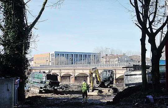 Il cantiere per la cstruzione della nuova campata del ponte