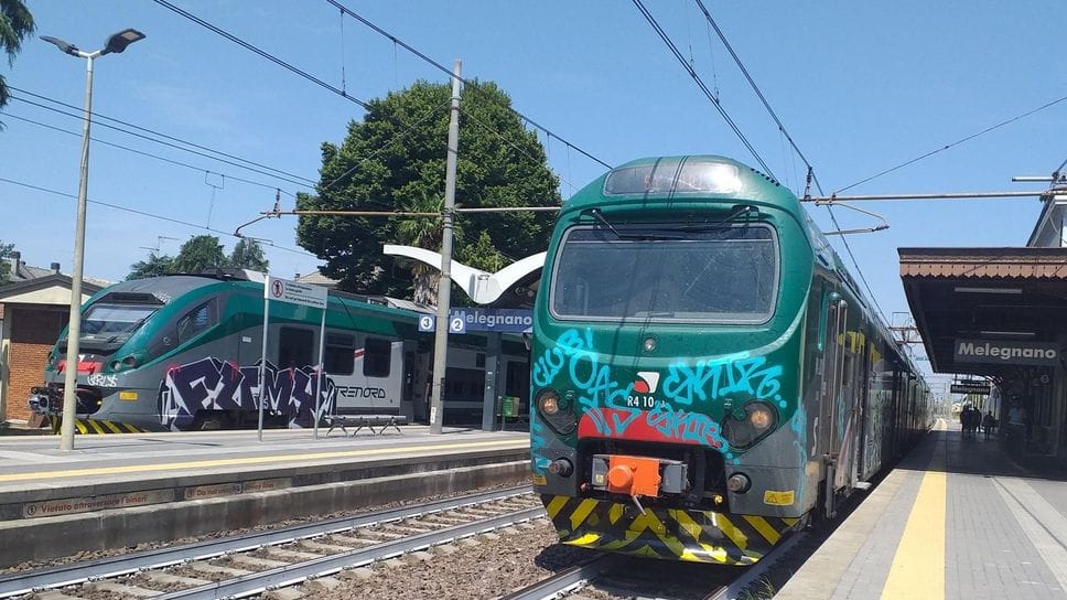 Due treni alla stazione di Melegnano