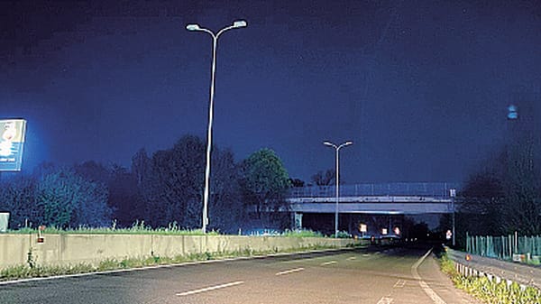 Ancora luci a singhiozzo in tangenziale a Lodi, tratti al buio sulle carreggiate