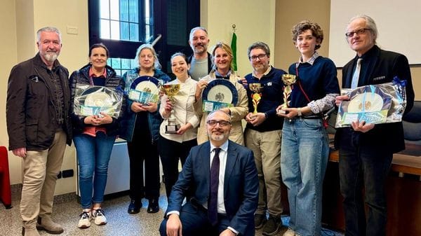 Melegnano, la pasticceria Ellys si aggiudica il premio per la vetrina più bella del Perdono