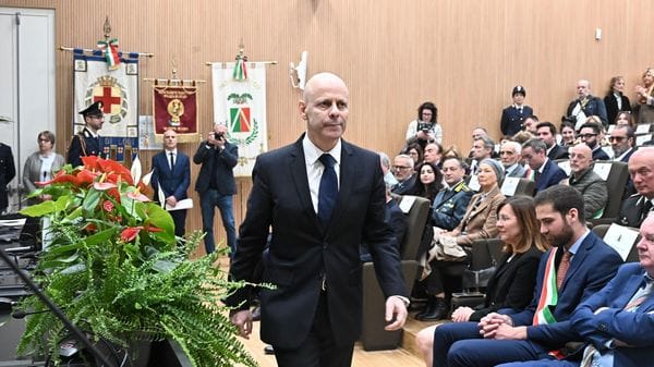 Il questore Giuseppe Salvago (Borella)