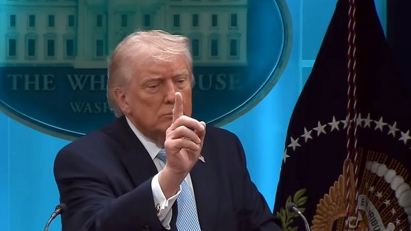 Trump torna a minacciare alla vigilia dei colloqui