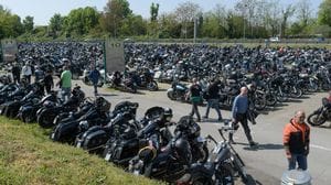 Torna Riding season, l’Idroscalo preso d’assalto dai motociclisti VIDEO