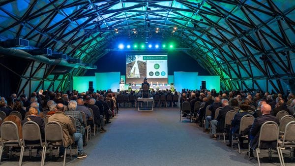 Centropadana: utile di 23 milioni e attivi in crescita a 2,5 miliardi di euro