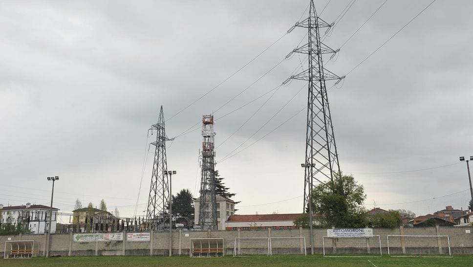 Lodi. Terna smantella 19 vecchi tralicci tra San Fereolo e l’Albarola