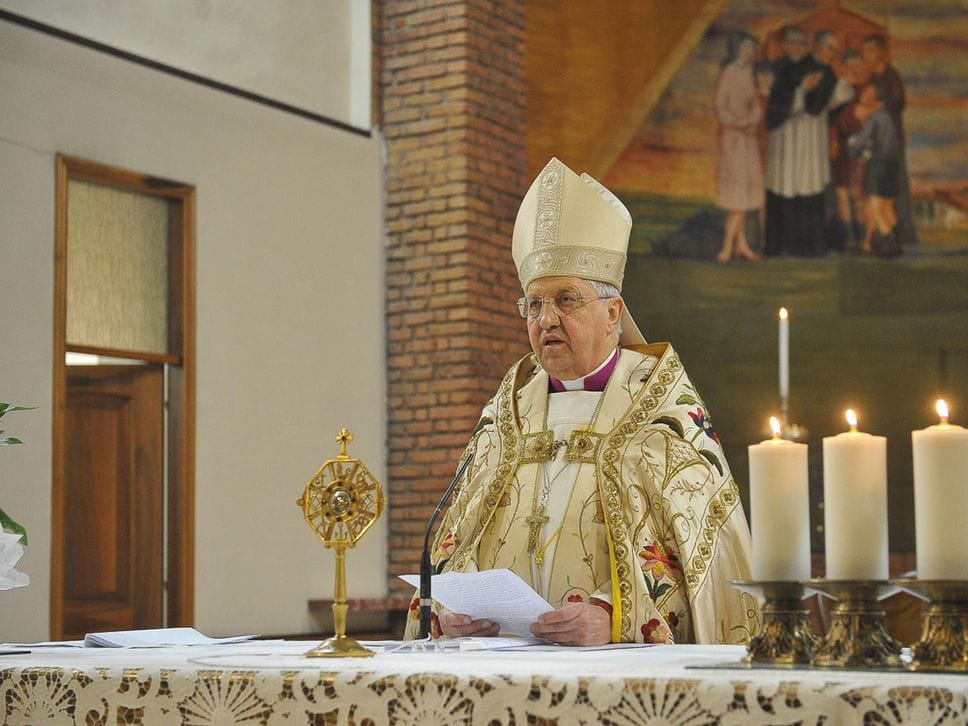 Il vescovo a Bargano per rinnovare l’appello instancabile a favore della pace