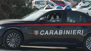 Violenta lite tra 15enni fuori scuola: due feriti