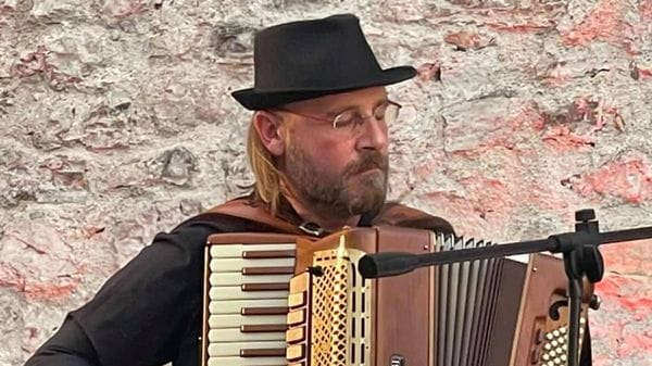 “A tutto tango” con Luca Garlaschelli  al contrabbasso, Walter Bagnato  alla fisarmonica e Stefano Corradi  al clarinetto 