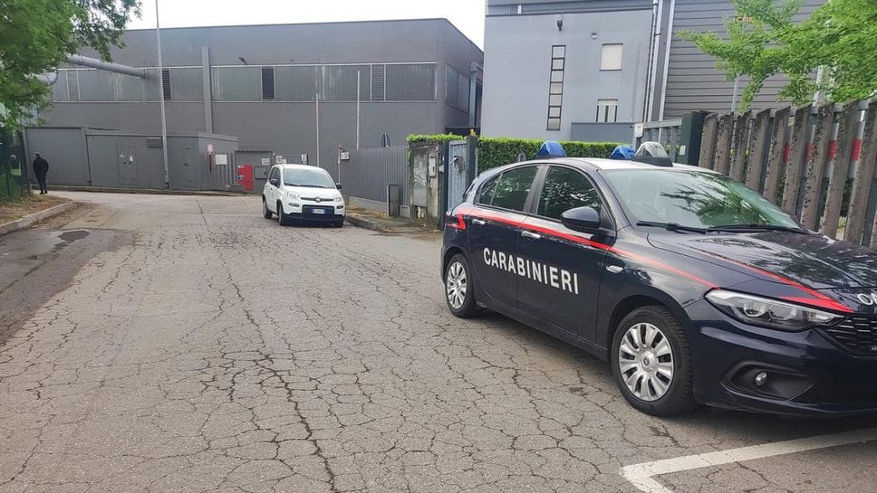 Dramma alla Puli-Eco di Ospedaletto: operaio 48enne perde un braccio