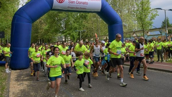 GUARDA IL VIDEO Una marea colorata ha invaso San Donato per l’11esima RunDonato