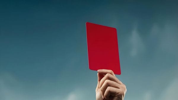 Follia in campo: rissa tra gli Under 17, e un giocatore finisce in ospedale