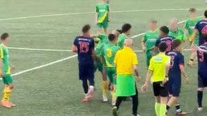Il calciatore aggredito in campo sarà operato per la doppia frattura alla mandibola