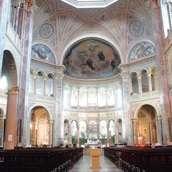 IL PAPA A SANT’ANGELO Il grazie del parroco monsignor Raimondi: «Per noi è un momento storico»